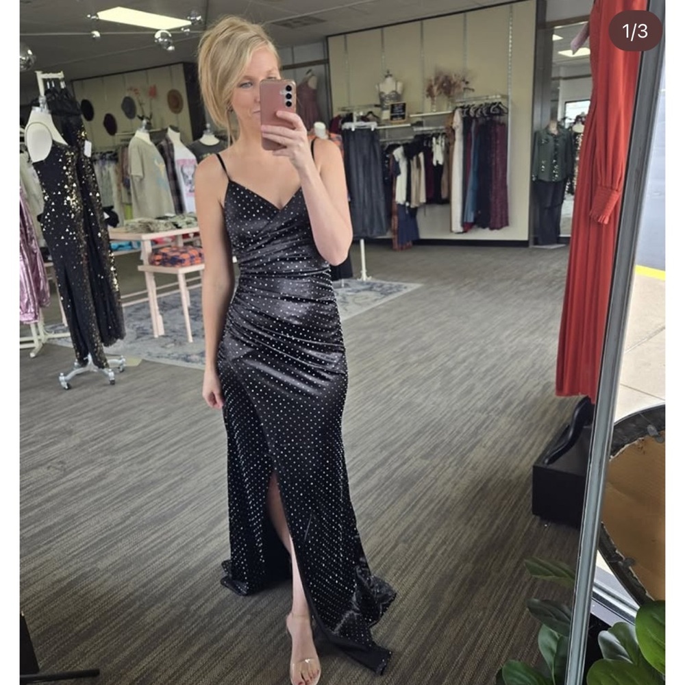 Elegant Black Evening Gown